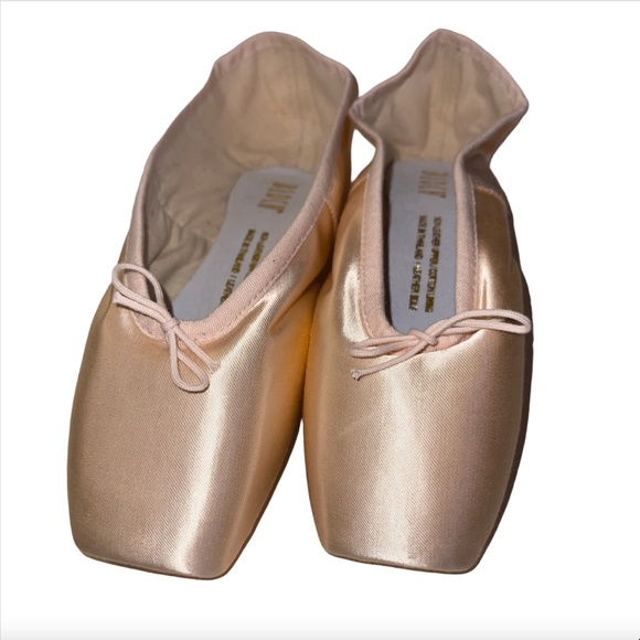 bloch serenade pointe shoes